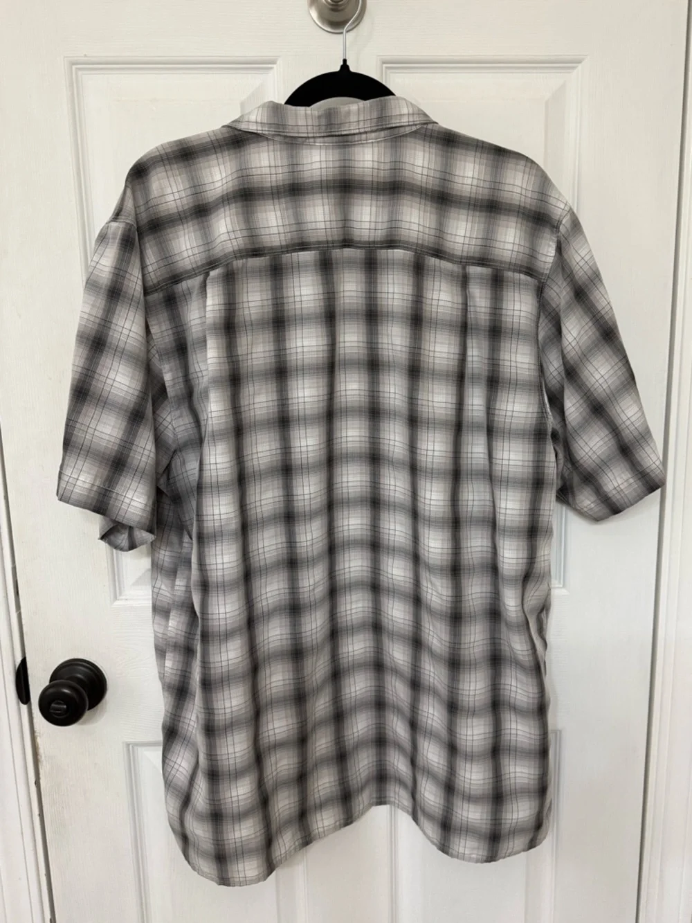 The North Face Plaid Hiking Shirt Mens L Button Front Outdoor Short Sleeve